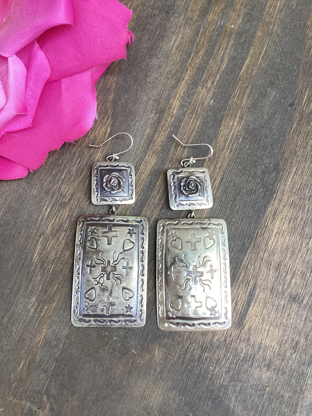 Chimin’ In Earrings