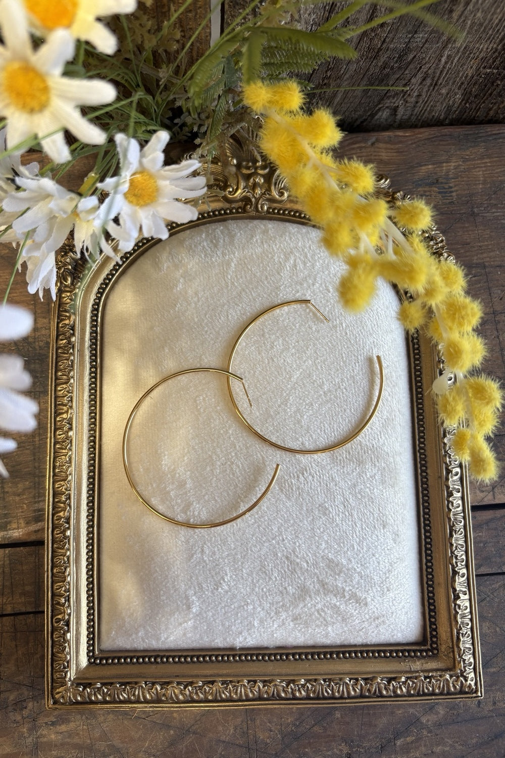 Dainty Hoop Earrings