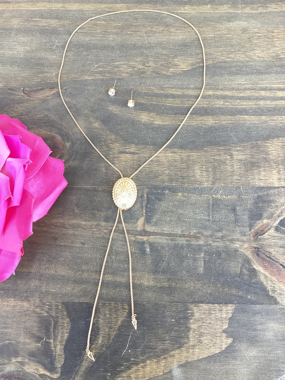 Eyes On You Necklace Set