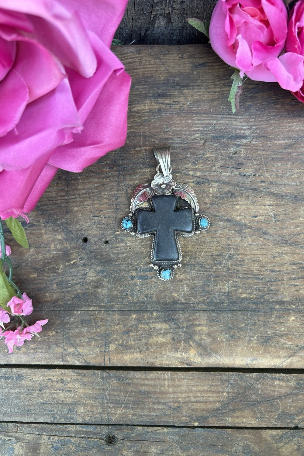 Crista Cross Charm