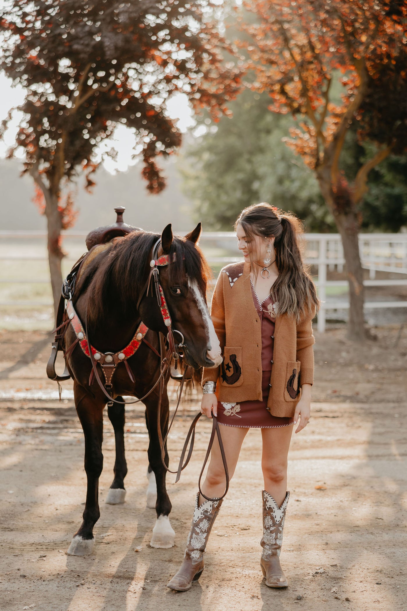 Rosita Breast Collar
